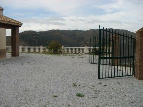 Detached Villa Arenas Málaga - image 4