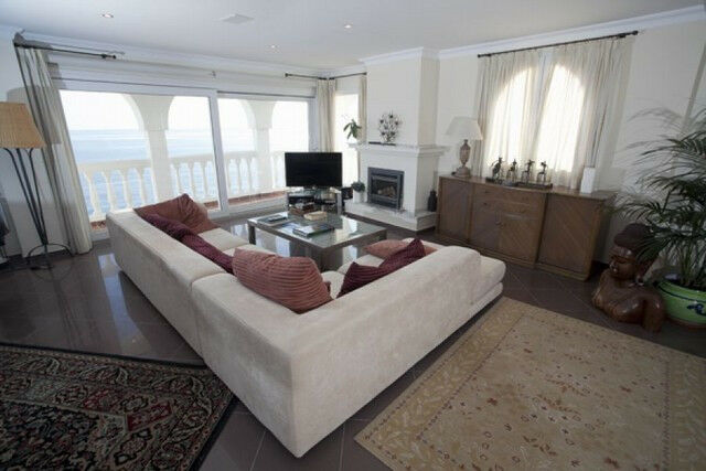 Penthouse Nerja Málaga - image 4