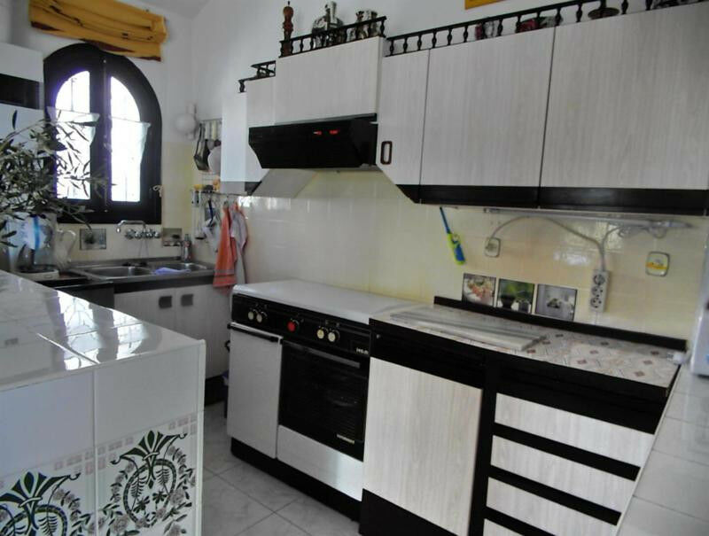 Detached Villa Benajarafe Málaga - image 4