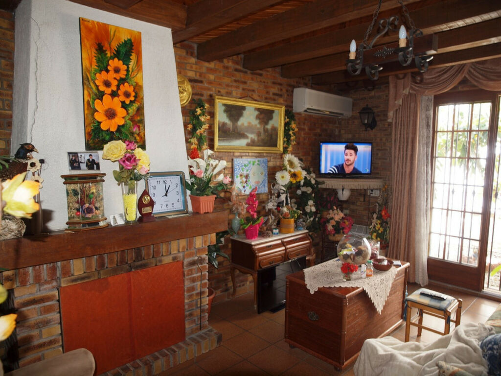 Townhouse Benamocarra Málaga - image 4