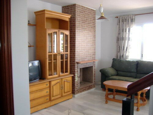Townhouse Benajarafe Málaga - image 4