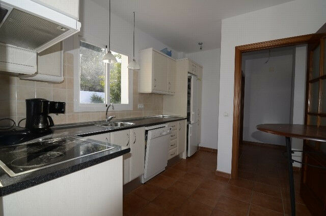 Detached Villa Viñuela Málaga - image 4