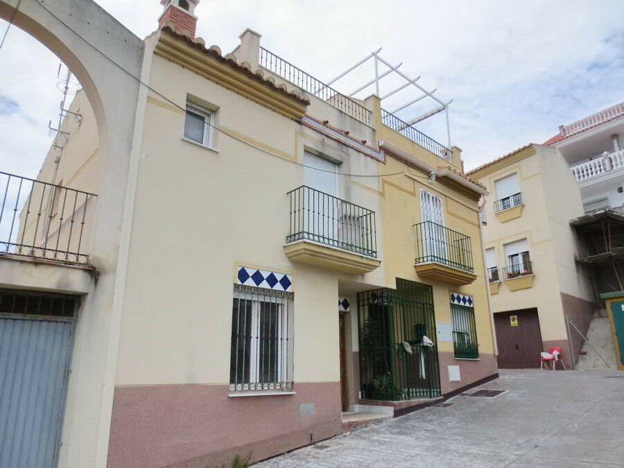 Townhouse Chilches Málaga - image 4