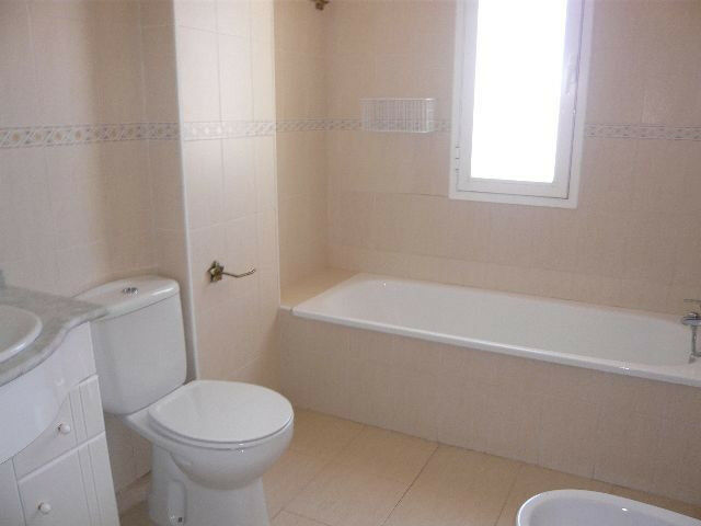 Townhouse Rincón de la Victoria Málaga - image 4