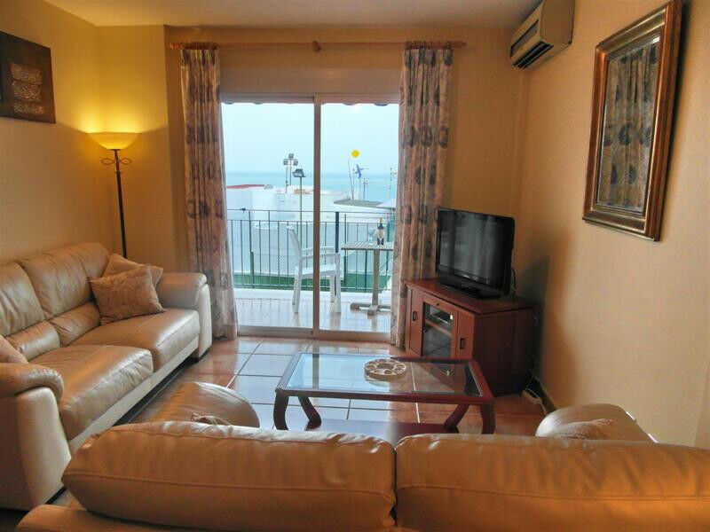 Middle Floor Apartment Algarrobo Málaga - image 4