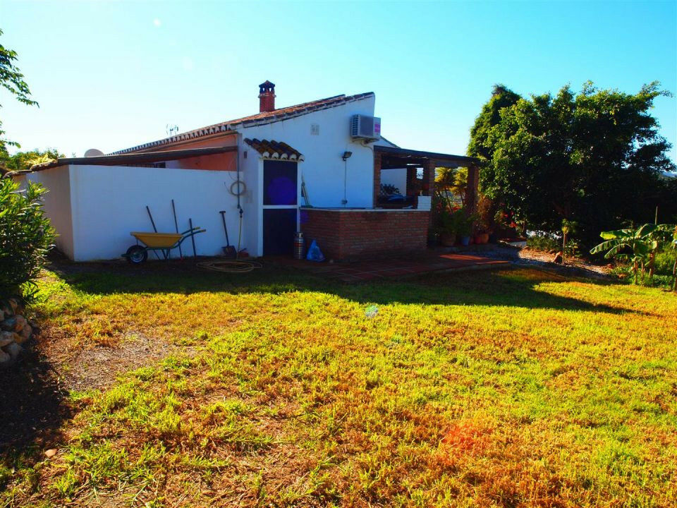 Detached Villa Vélez-Málaga Málaga - image 4