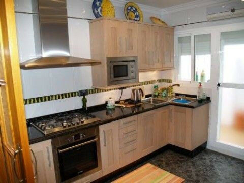 Townhouse Benamocarra Málaga - image 4