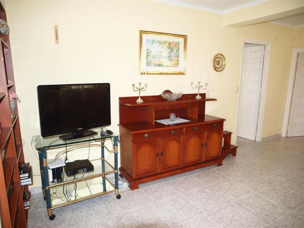 Middle Floor Apartment Algarrobo Málaga - image 4