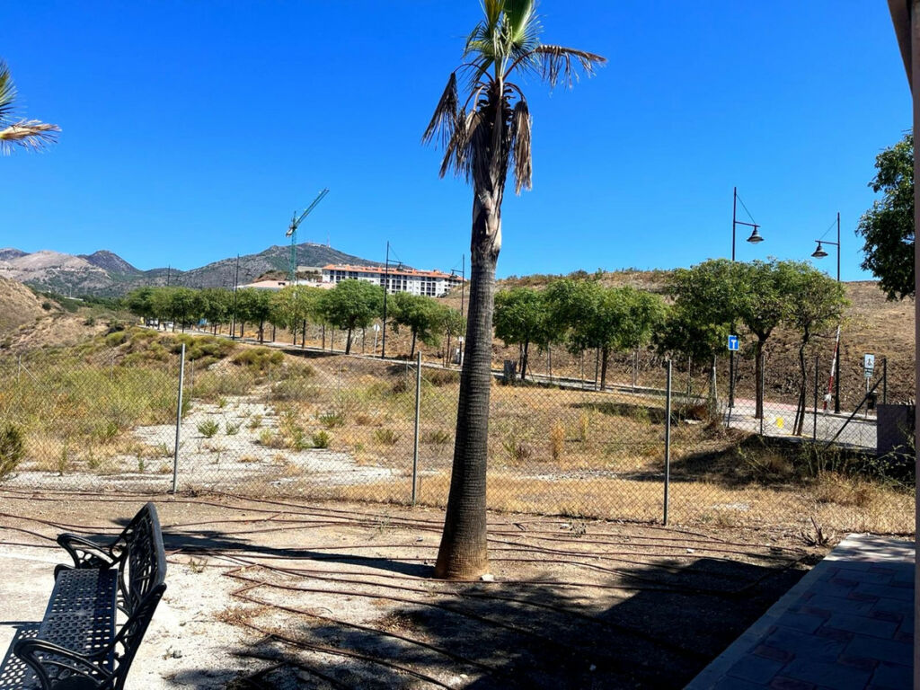 Commercial Plot Fuengirola Málaga - image 4