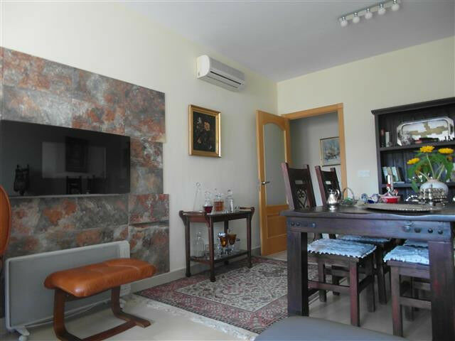 Middle Floor Apartment Caleta de Vélez Málaga - image 4