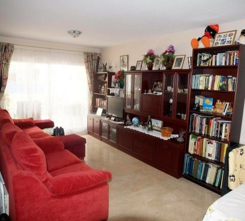 Middle Floor Apartment Torre del Mar Málaga - image 4