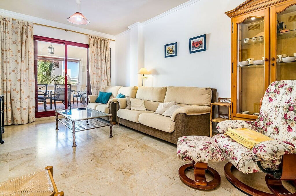 Ground Floor Apartment Casares Málaga - image 4