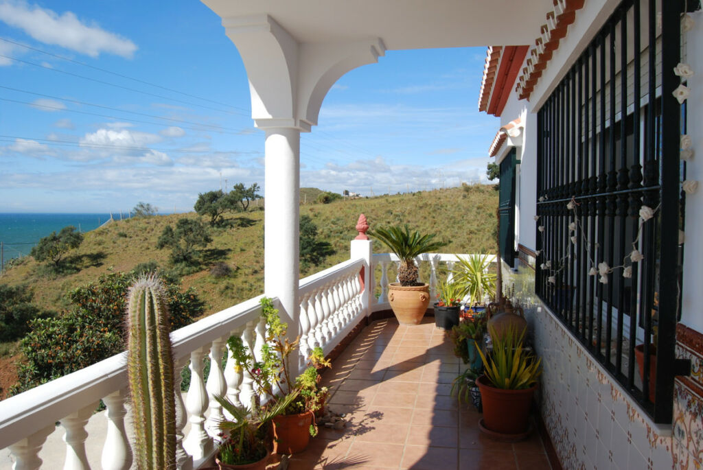 Semi-Detached House Lagos Málaga - image 4