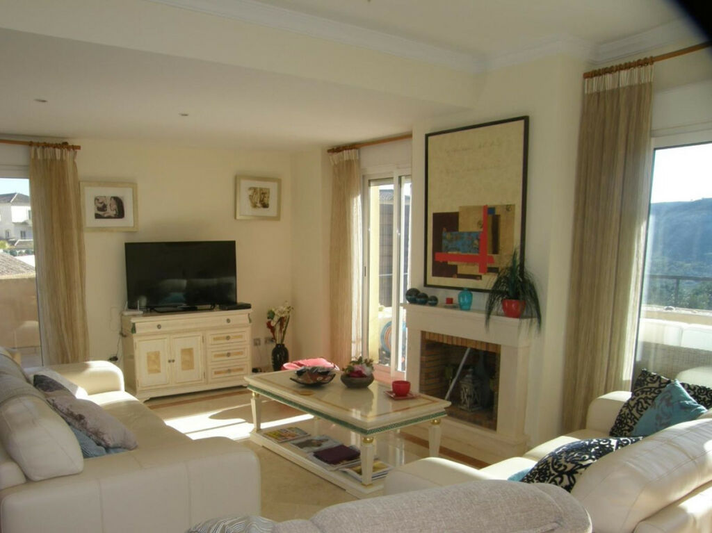 Penthouse Duplex San Roque Cádiz - image 4