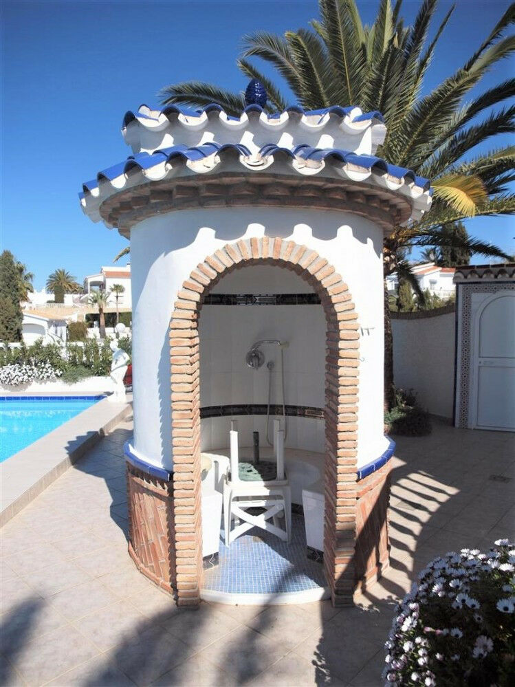Detached Villa Caleta de Vélez Málaga - image 4