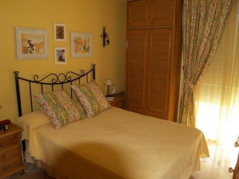 Middle Floor Apartment Caleta de Vélez Málaga - image 4