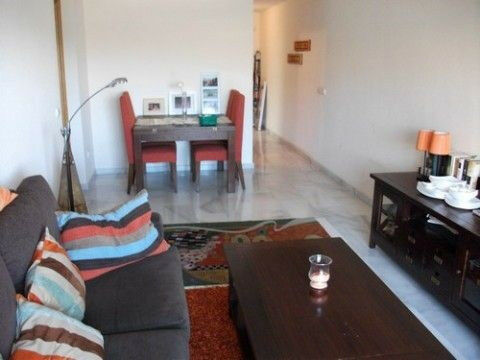 Middle Floor Apartment Caleta de Vélez Málaga - image 4