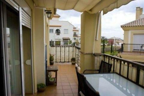 Middle Floor Apartment Caleta de Vélez Málaga - image 4