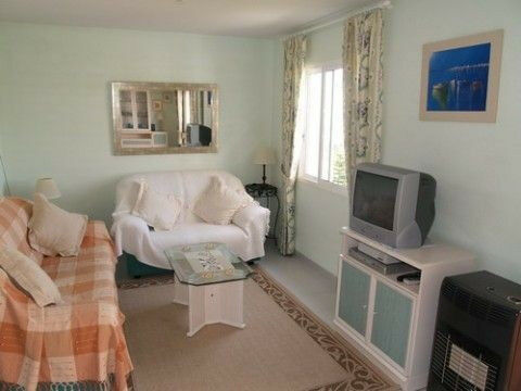 Middle Floor Apartment Torrox Málaga - image 4