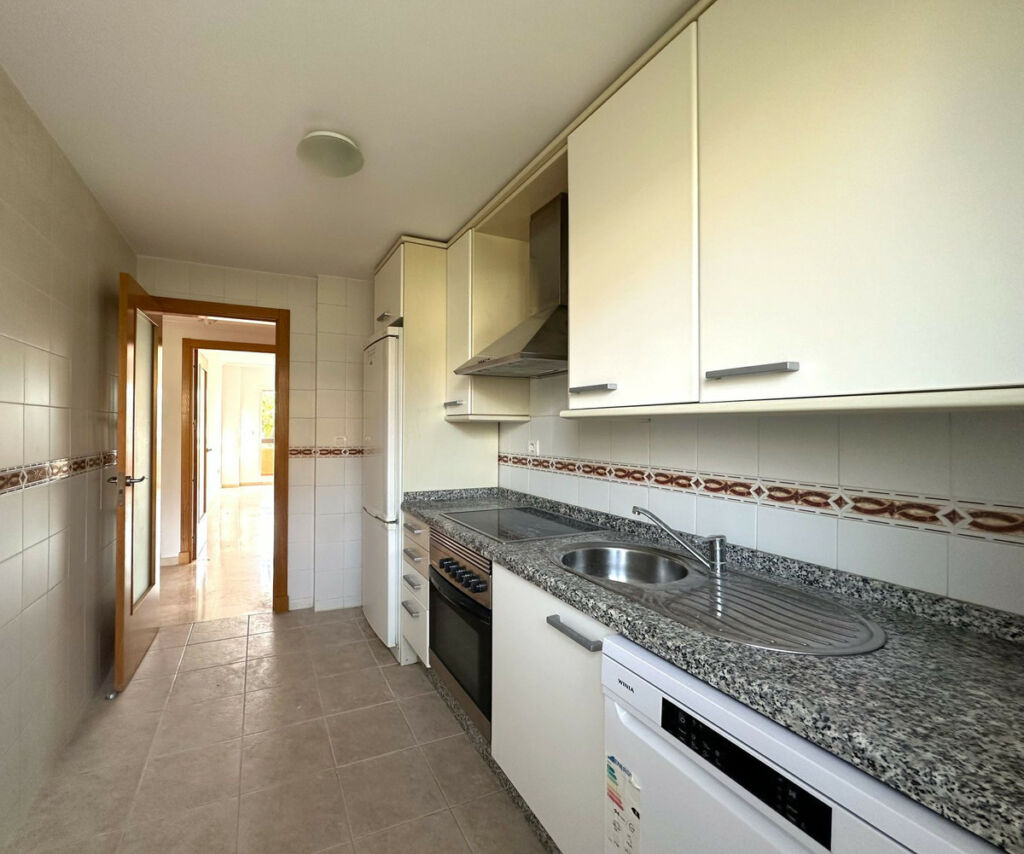 Top Floor Apartment Casares Playa Málaga - image 4