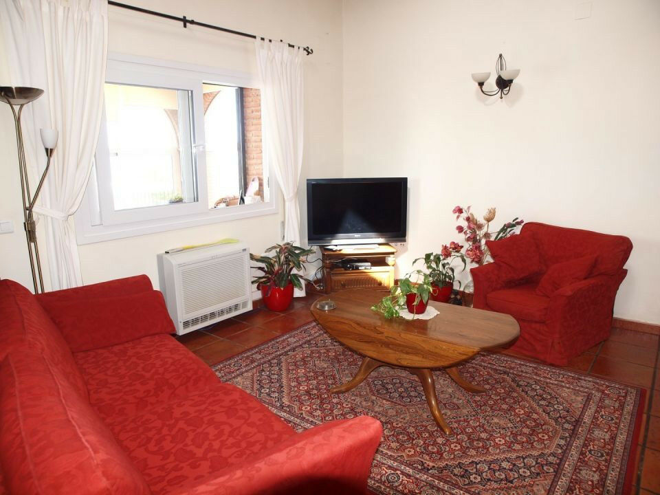 Detached Villa Alcaucín Málaga - image 4