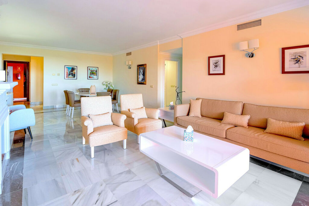 Middle Floor Apartment Monte Halcones Málaga - image 8