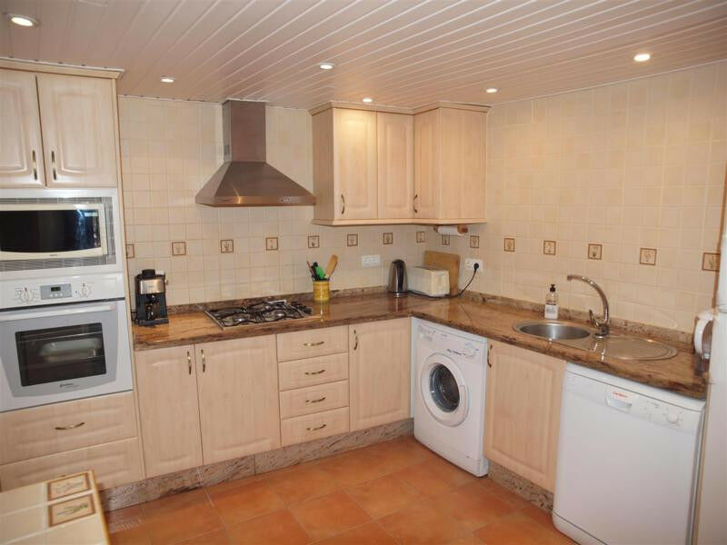 Detached Villa Benamargosa Málaga - image 4