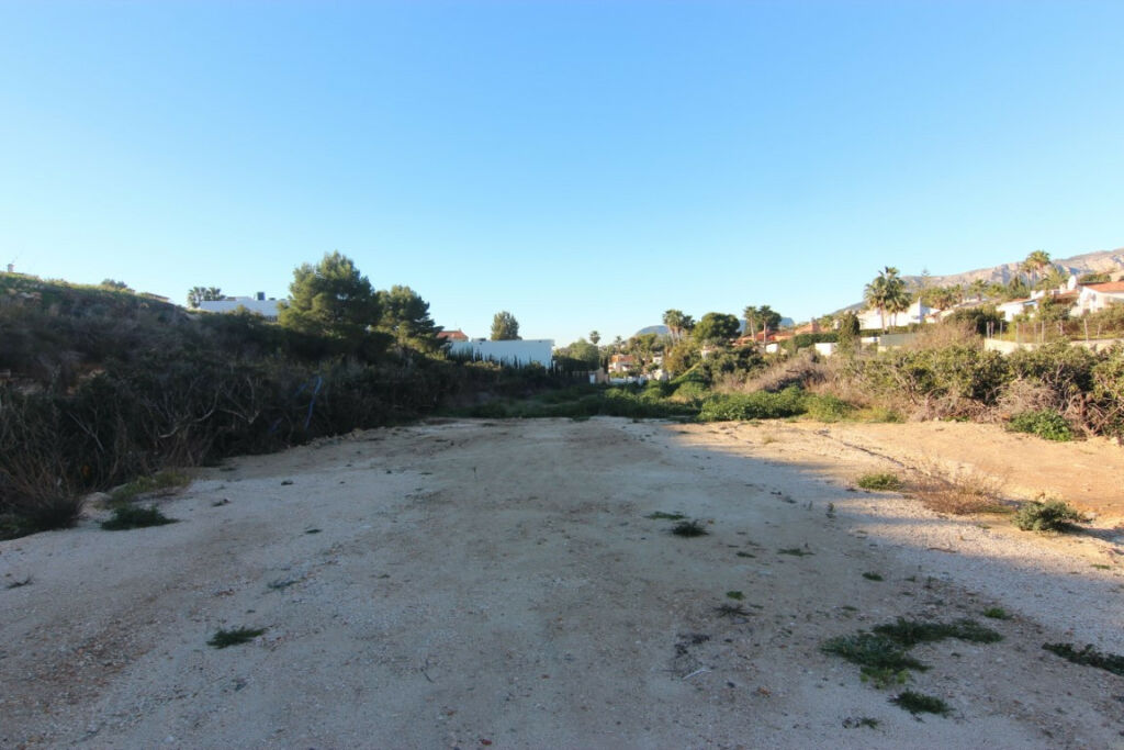 Land Calpe Alicante - image 4
