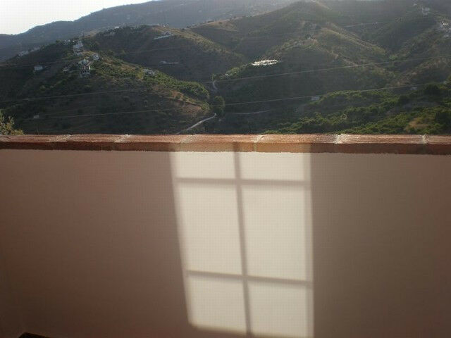 Ground Floor Apartment Frigiliana Málaga - image 3