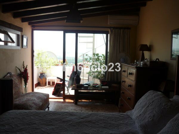 Townhouse Jimena de la Frontera Cádiz - image 4