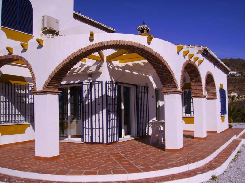 Detached Villa Arenas Málaga - image 4