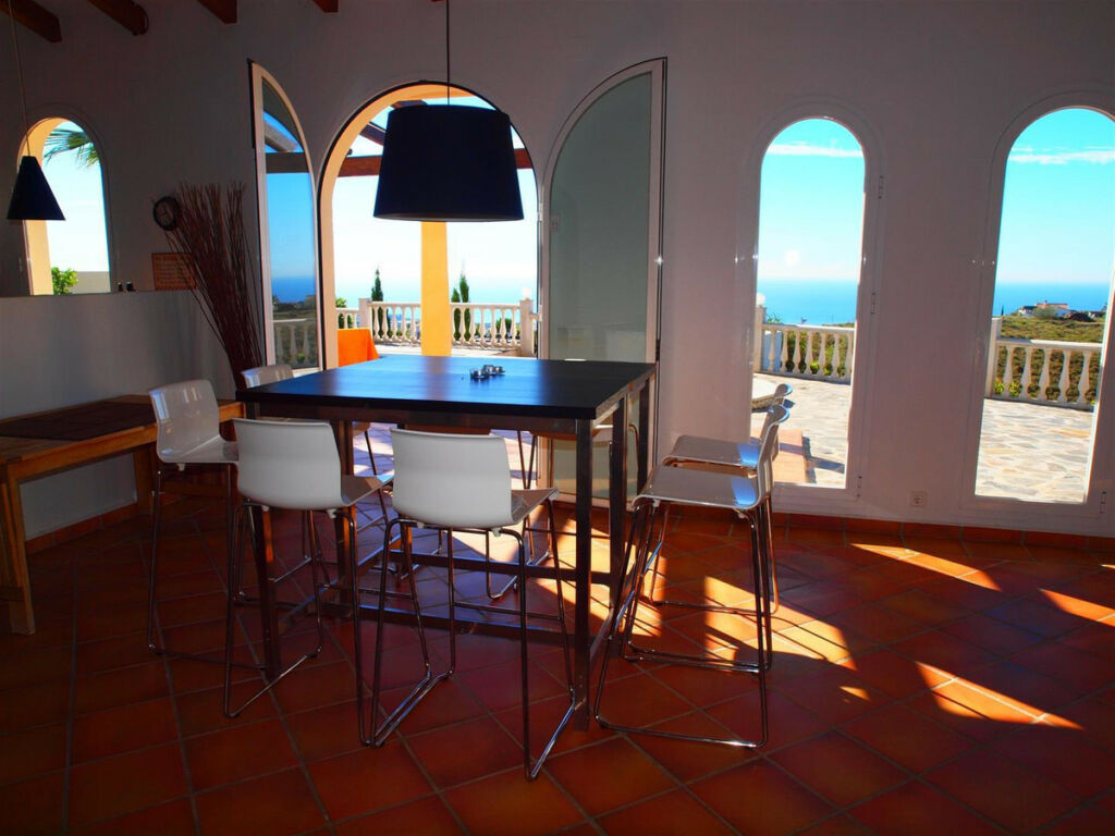 Detached Villa Arenas Málaga - image 4