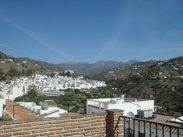 Townhouse Torrox Málaga - image 4