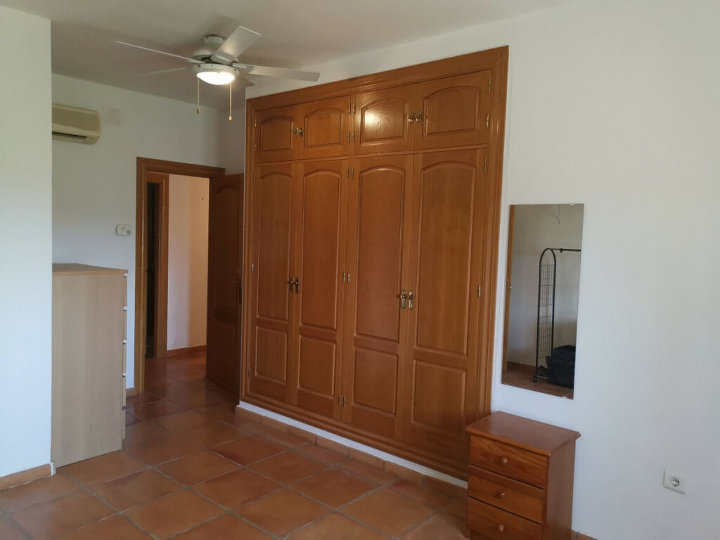 Detached Villa La Viñuela Málaga - image 41