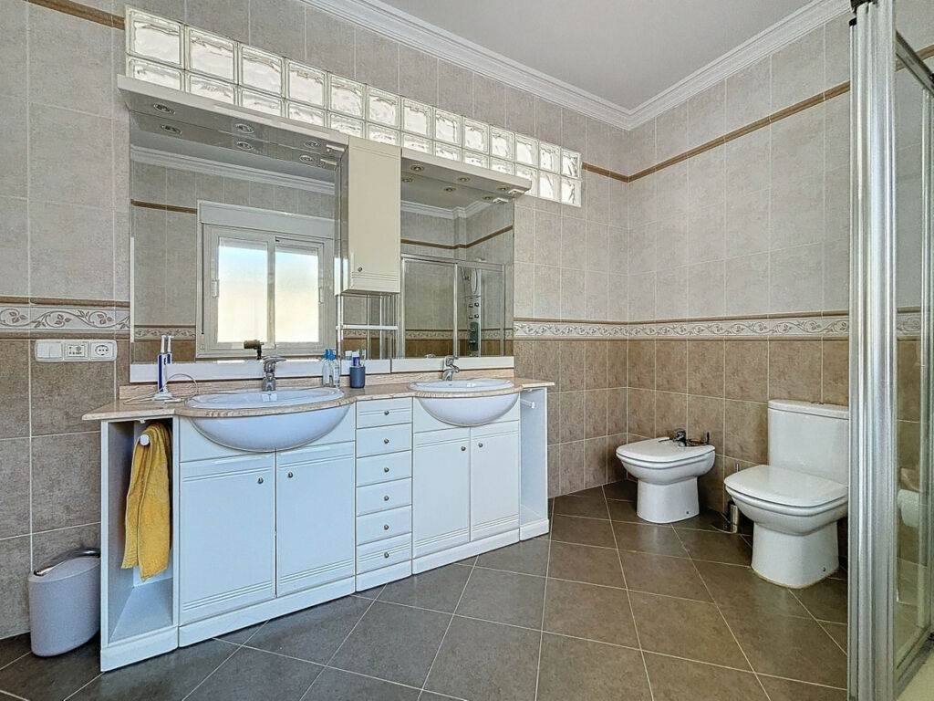 Detached Villa Periana Málaga - image 42
