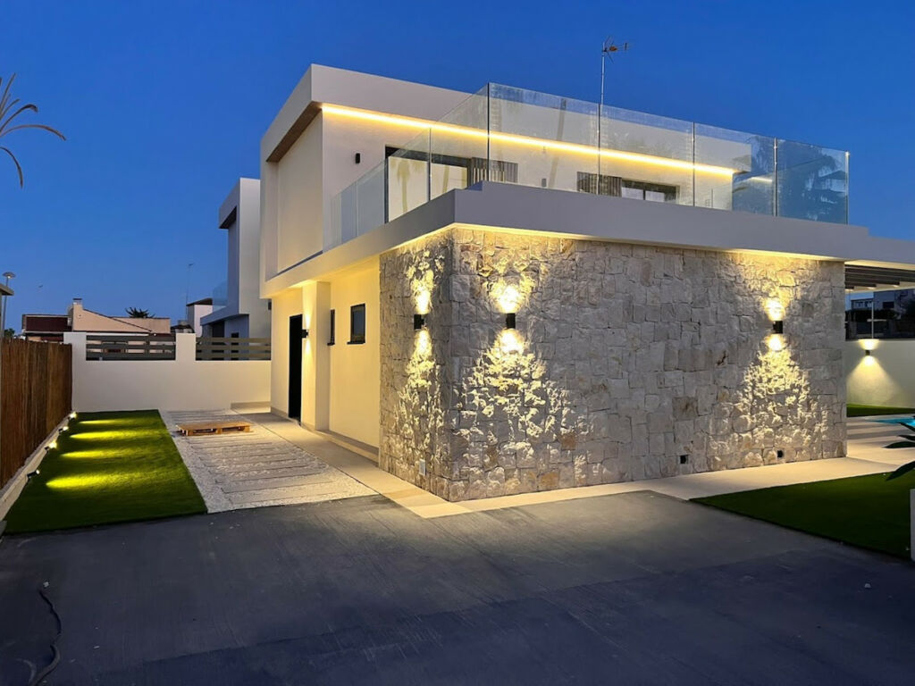 Detached Villa Lomas de Cabo Roig Alicante - image 43