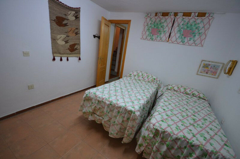 Detached Villa Macharaviaya Málaga - image 44