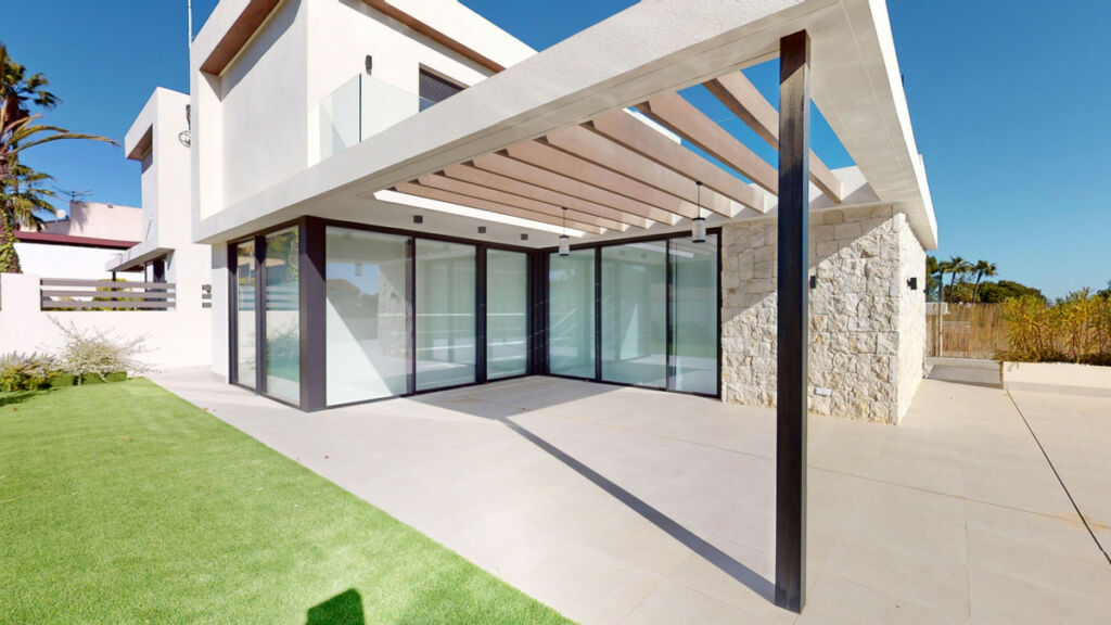 Detached Villa Lomas de Cabo Roig Alicante - image 45