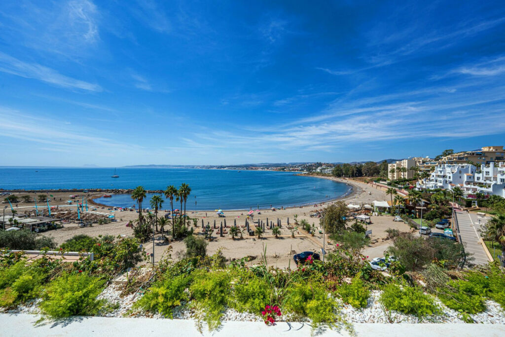 Middle Floor Apartment Estepona Málaga - image 49
