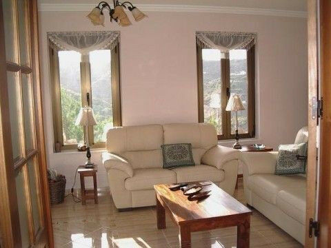 Detached Villa Cómpeta Málaga - image 5