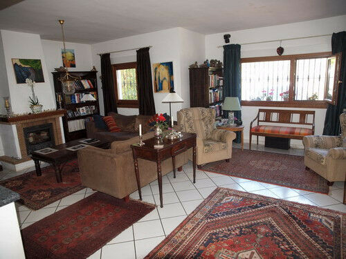 Detached Villa Sayalonga Málaga - image 5