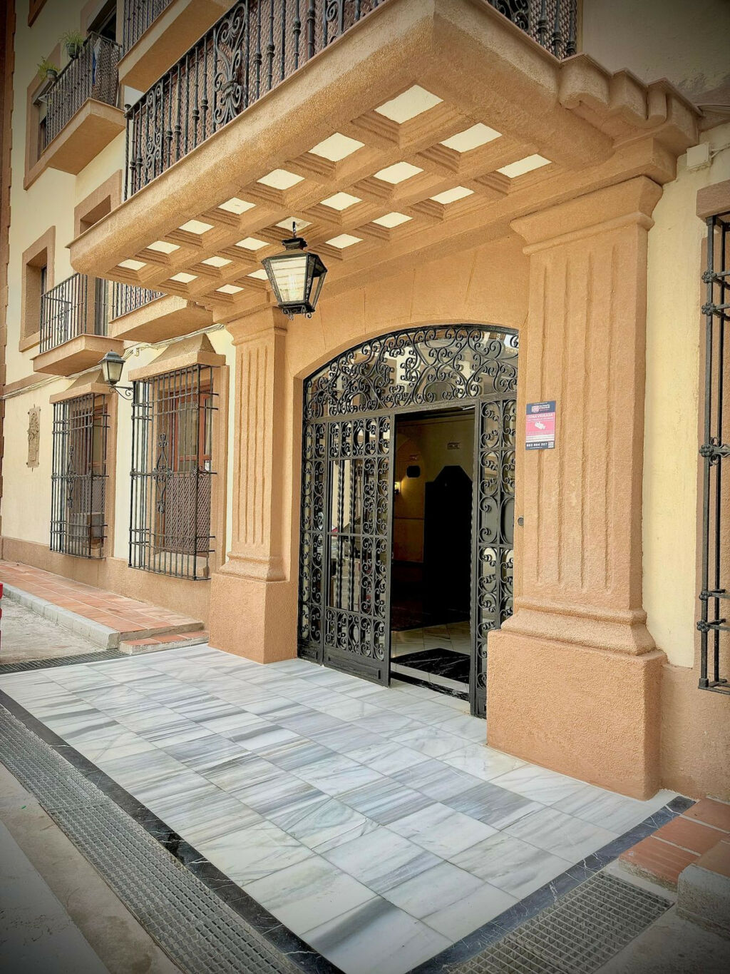 Middle Floor Apartment Calahonda Málaga - image 5