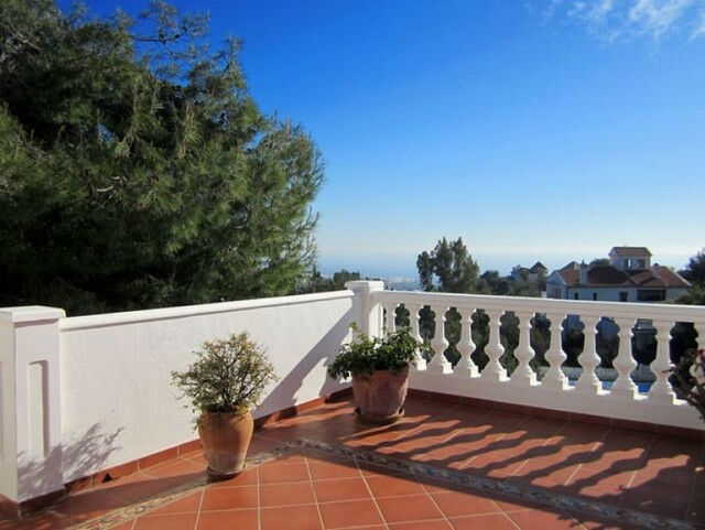 Detached Villa Frigiliana Málaga - image 5