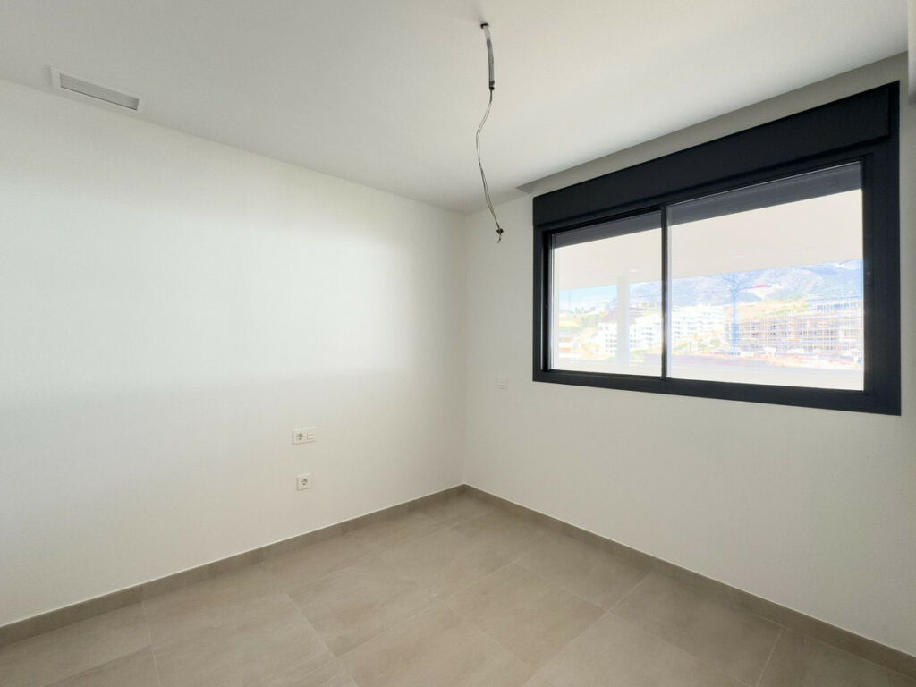 Middle Floor Apartment Fuengirola Málaga - image 6