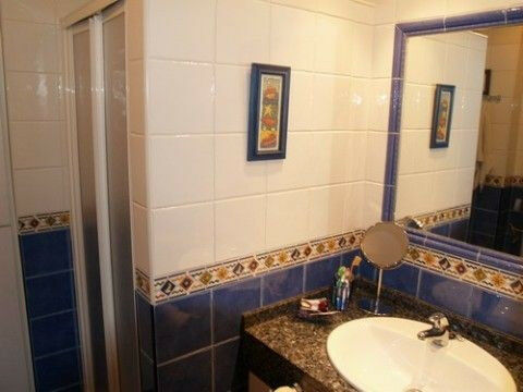 Middle Floor Apartment Caleta de Vélez Málaga - image 5