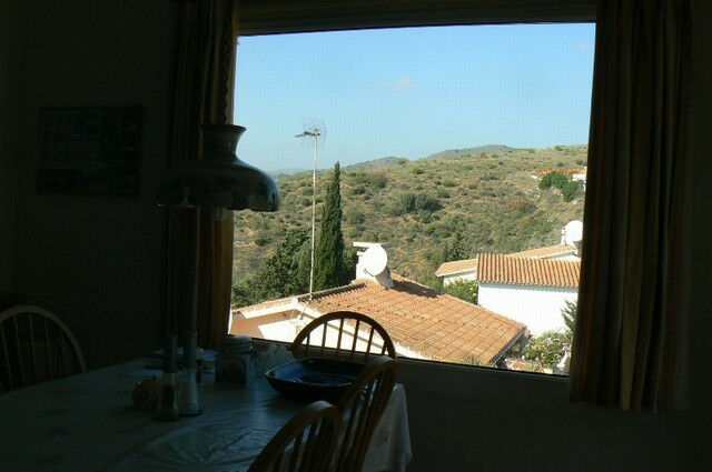 Detached Villa Benajarafe Málaga - image 5