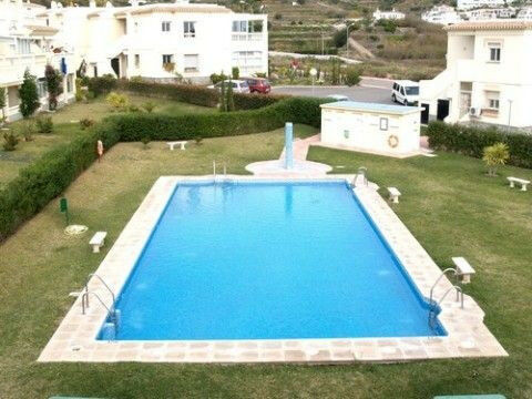 Middle Floor Apartment Torrox Málaga - image 5