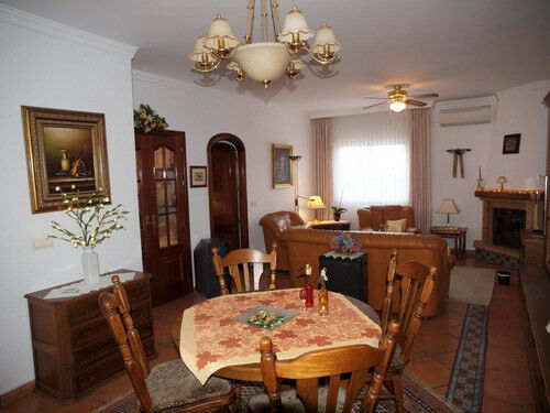 Detached Villa Viñuela Málaga - image 5