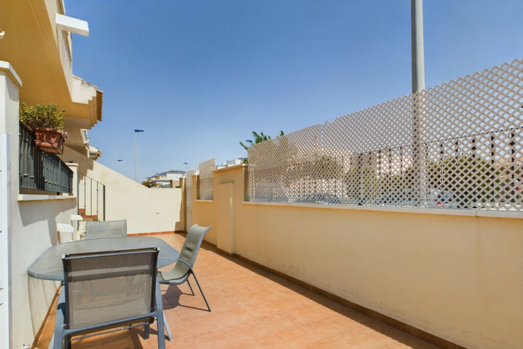 Townhouse Los Alcazares Murcia - image 4