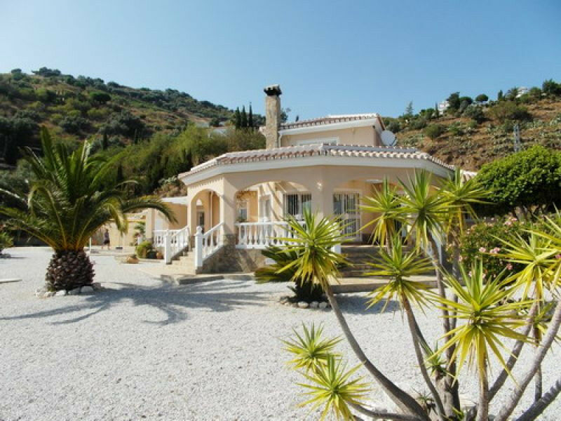 Detached Villa Algarrobo Málaga - image 5